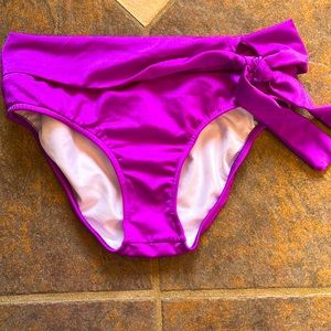 Venus mid rise bottom